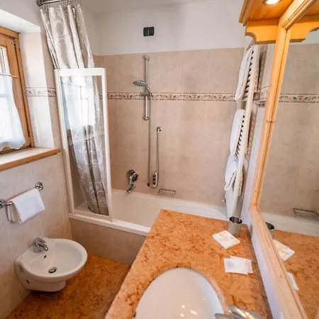 Alpi & Golf Hotel 3*